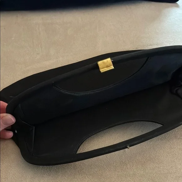 Elegant Vintage Black Clutch - Picture 2 of 3